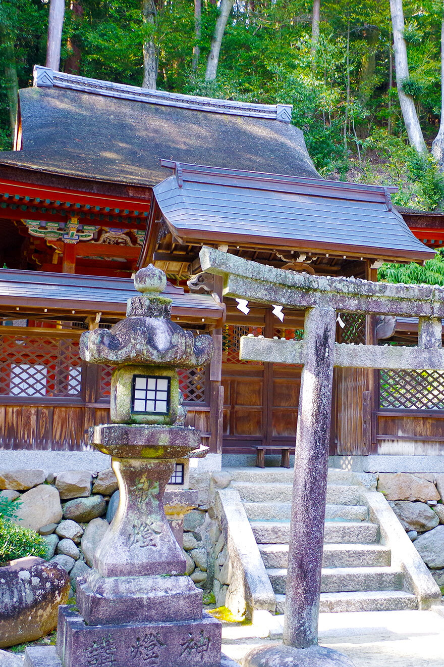 烏帽子形 八幡神社