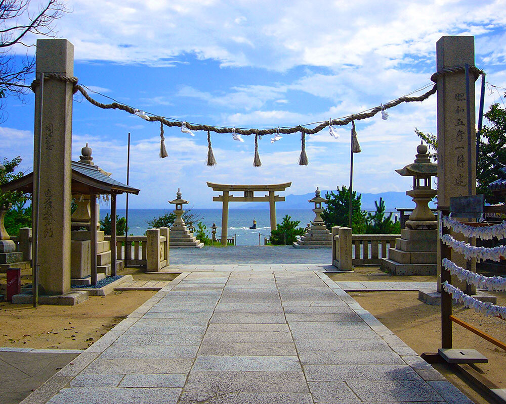 伊 和 都 比 売 神社