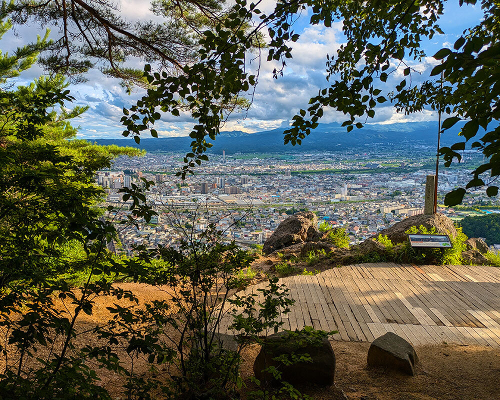 信夫山