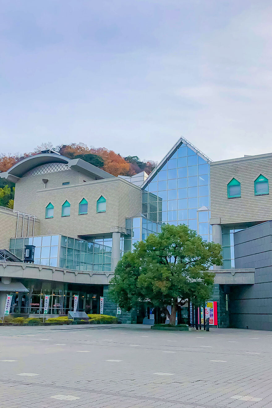 徳島市立 徳島県立21世紀館