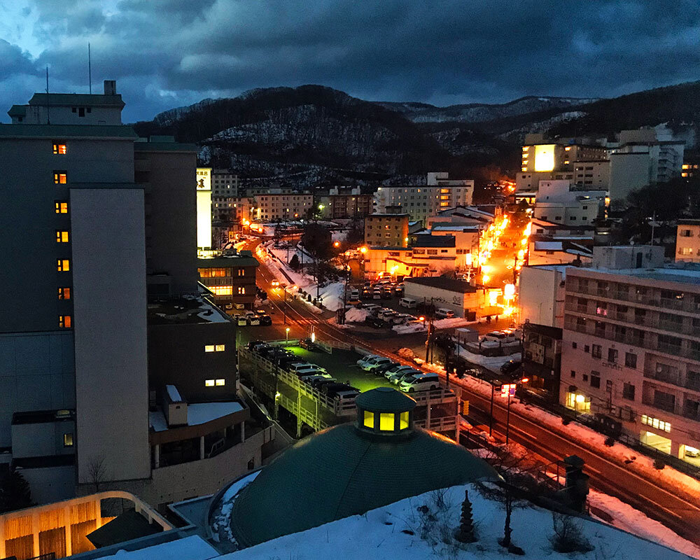 洞爺 湖 温泉 街